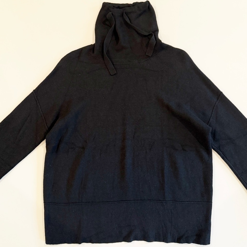 Universal Thread Women’s Black Sweater - Picture 3 of 11